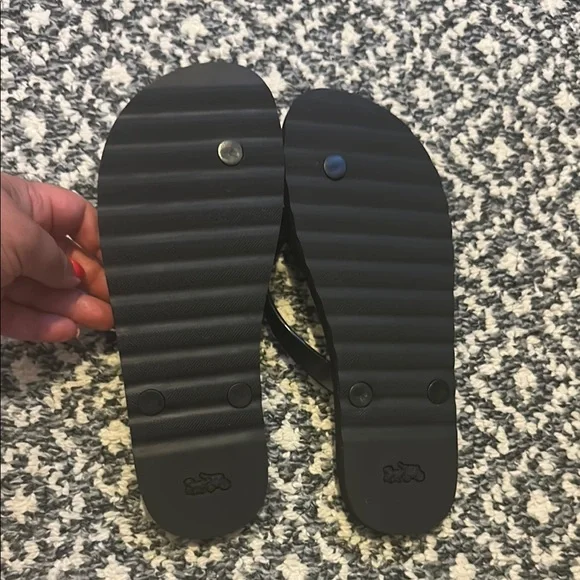 Coach Black Womens Flip Flops - Picture 3 of 3